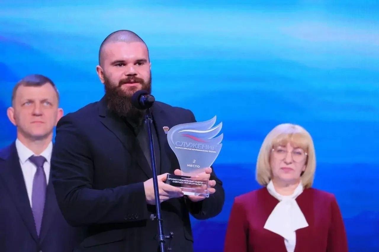 Денис Анащенко: «Тяжёлые времена порождают сильных людей»