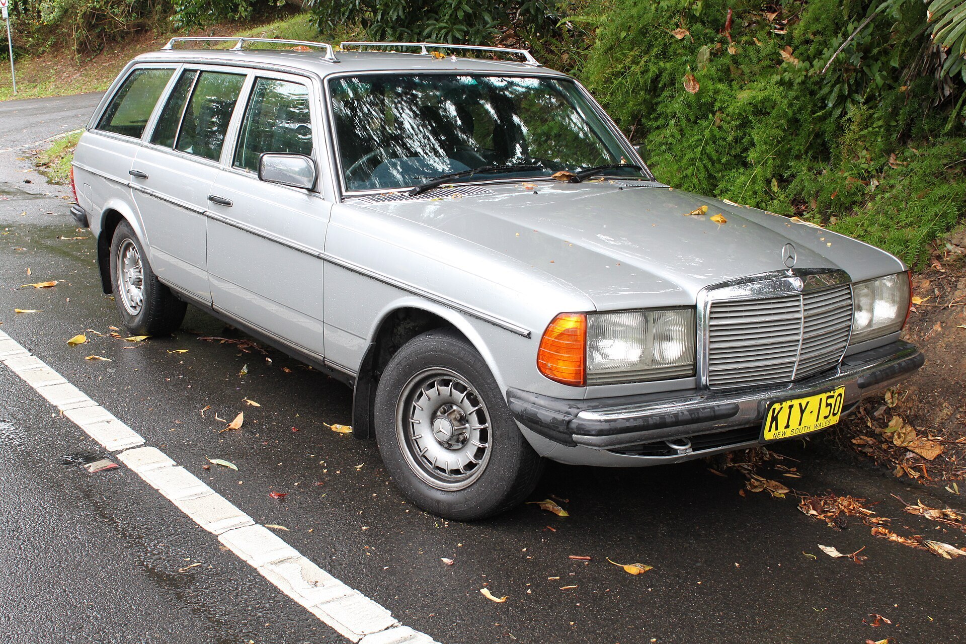 Какой Mercedes с кузовом седан или универсал из 1970-х и 1980-х годов, лучше для прицепа от 1 тонны и более?