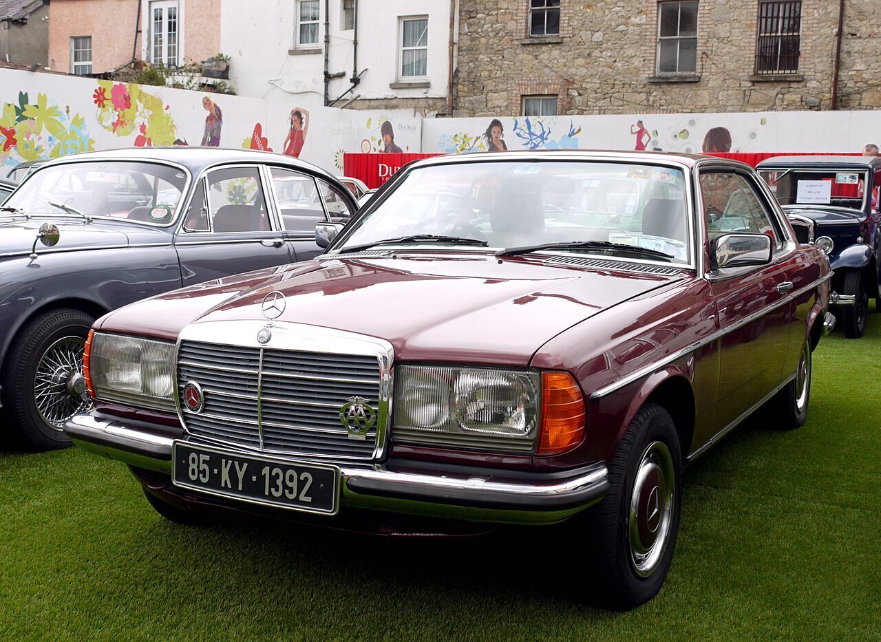 Какой Mercedes с кузовом седан или универсал из 1970-х и 1980-х годов, лучше для прицепа от 1 тонны и более?