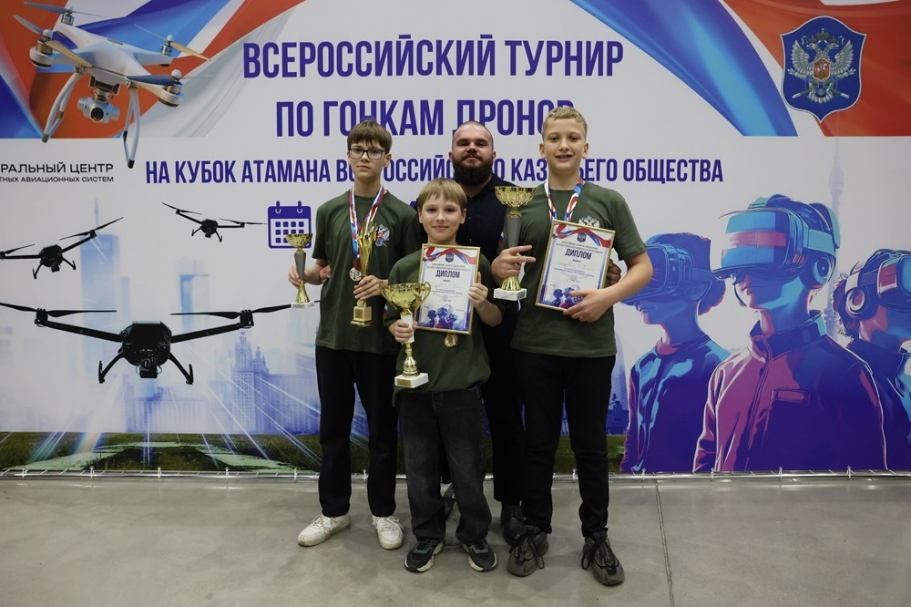 Денис Анащенко: «Тяжёлые времена порождают сильных людей»