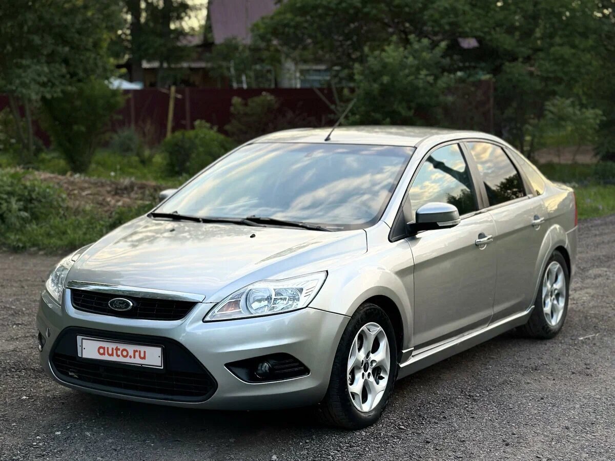 Топ-5 надёжных автомобилей с МКПП до 500 000 рублей: экономим нервы и крутим педали.
